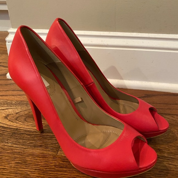 NWOT Zara Peep Toe Pump size 7.5 /38 color red - Picture 2 of 4